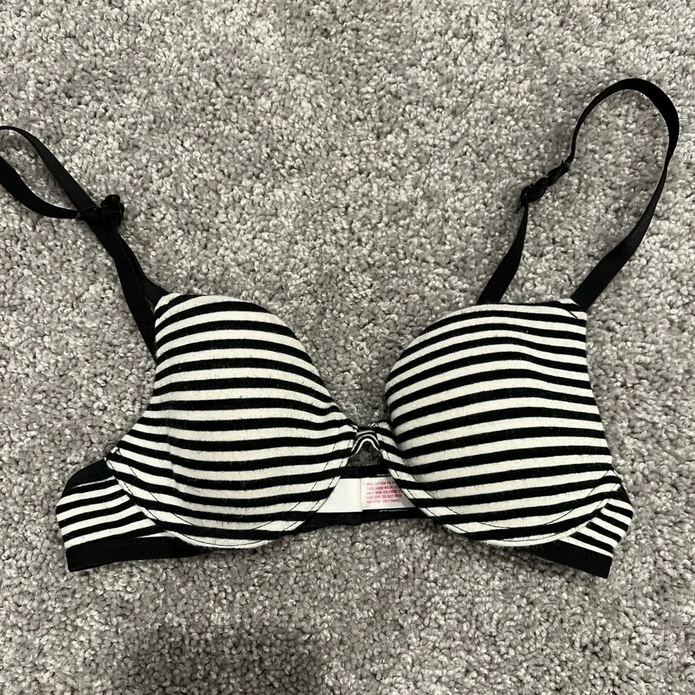 3 Bra Bundle - Picture 4 of 7